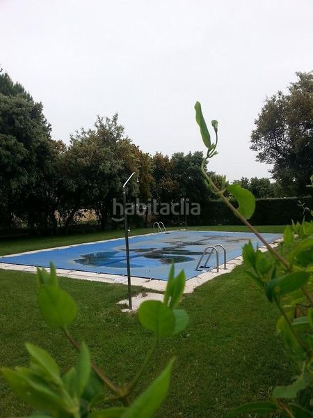 Foto e2c5ad64-5e24-4854-ab05-28f800ccc42b. Casa adosada chalet adosado único en La Navata urbanización de 7 chalet en Galapagar