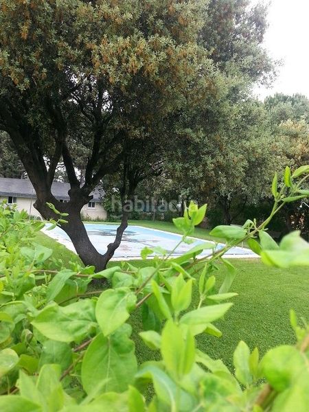 Foto ec16a9c5-bfd3-4688-af3b-d7ebe3c6edef. Casa adossada amb calefacció aparcament piscina a Galapagar