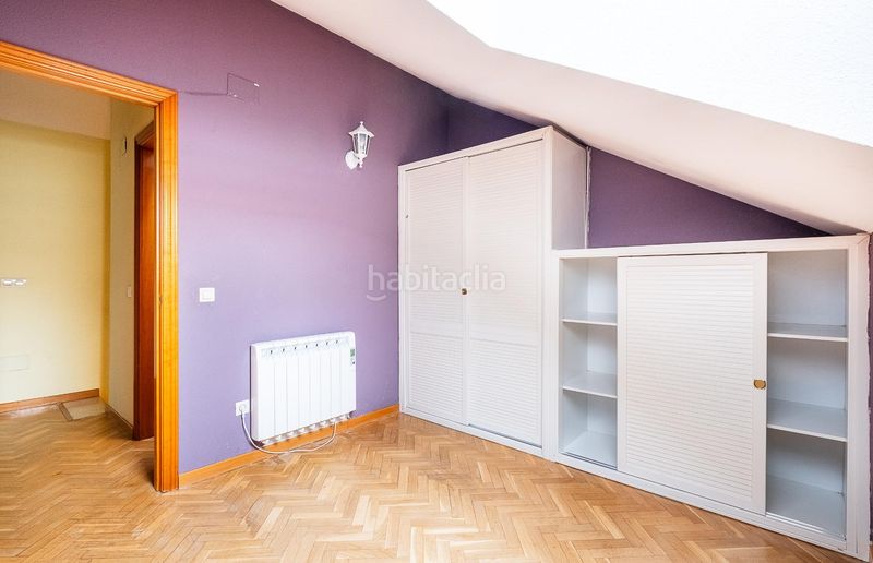 Foto cc5576bd-0f5f-4e65-9412-3105fbdcff10. Duplex avec chauffage parking piscine dans Centro-Manguilla Escorial (El)