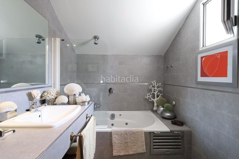 Foto 5ef27aa1-71bd-4903-8463-d508a51b2af0. Xalet amb calefacció aparcament piscina a Navalquejigo-Los Arroyos Escorial (El)
