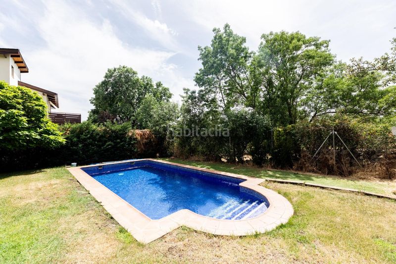 Foto bc02ca5d-3c81-4ff0-bd77-d7dd0c2bd7ce. Xalet amb calefacció aparcament piscina a Boalo (El)