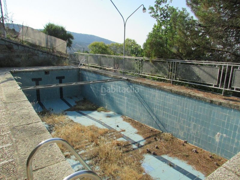 Foto fb85b3bf-7180-4722-8fe2-68422a82e76d. Casa adossada amb calefacció aparcament piscina a Collado Mediano
