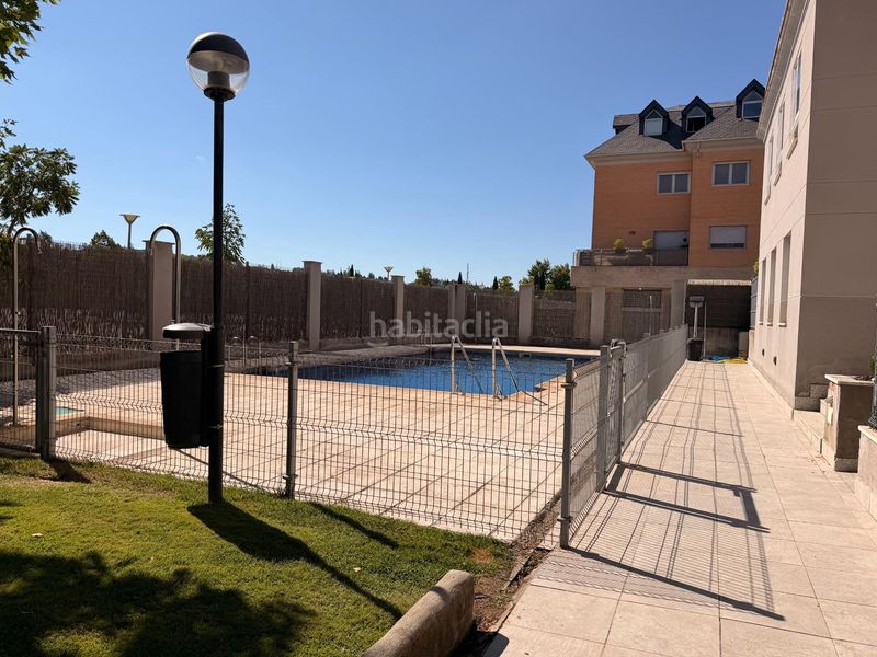 Foto 7499a52a-f54d-428a-9756-612e56b26ff2. Pis amb calefacció aparcament piscina a Los Valles Collado Villalba