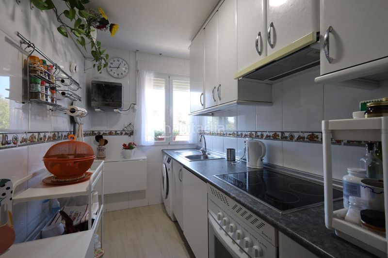 Foto cb757e8e-e370-4979-9d98-455f42fb90a4. Flat with heating in Centro-Manguilla Escorial (El)