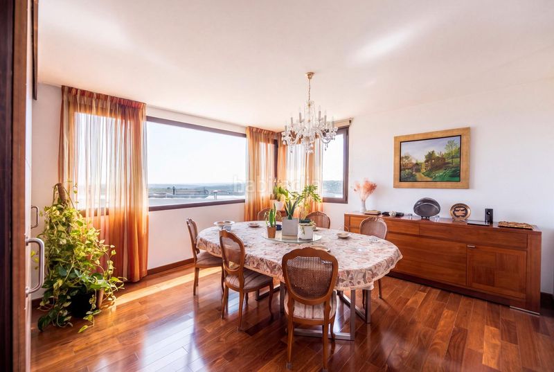 Foto 7372741e-fe8d-4033-b863-8963e825848d. Chalet precioso y cómodo chalet moderno con vistas espectaculares al skyline de madrid en Torrelodones