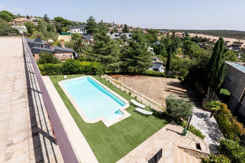 Foto 9f2516ef-45dc-4865-b165-b08aa2c655df. Chalet precioso y cómodo chalet moderno con vistas espectaculares al skyline de madrid en Torrelodones