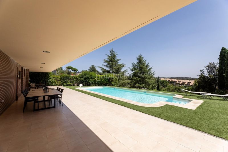 Foto b3c74f6b-bb28-414b-9d2b-d605be21f65b. Chalet precioso y cómodo chalet moderno con vistas espectaculares al skyline de madrid en Torrelodones