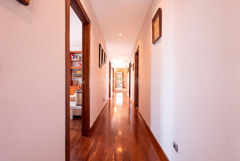 Foto da2a97c3-4716-4318-bbe1-4354a3c0a29d. Chalet precioso y cómodo chalet moderno con vistas espectaculares al skyline de madrid en Torrelodones