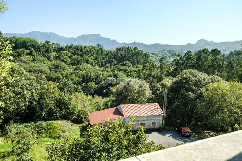 Foto e17d2694-1aa7-47d8-aa98-332dc002990b. Casa amb calefacció aparcament a Ribadesella