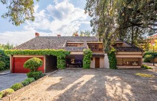 Chalet en Navalquejigo-Los Arroyos. Chalet independiente con mucho encanto