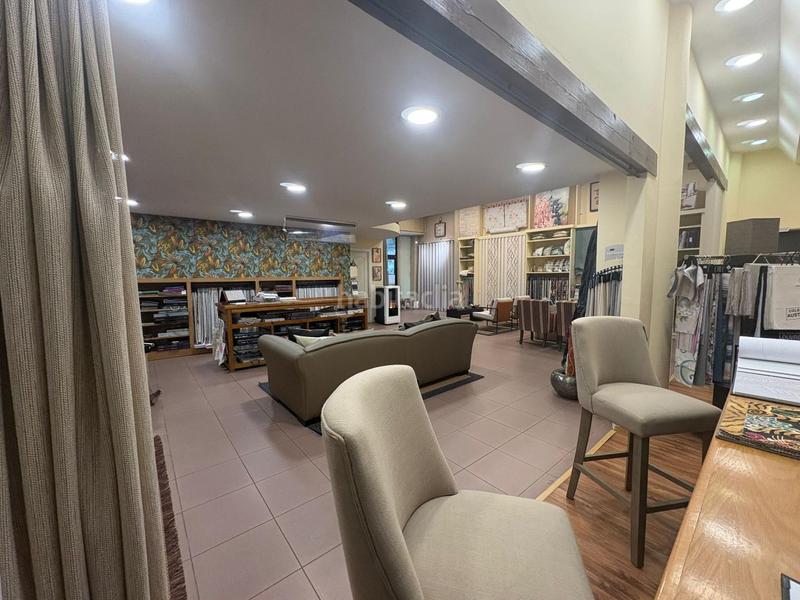 Foto 16f119b3-20a6-47f5-a19f-3ed18164bd0c. Local comercial  en una planta con escaparate en Collado Villalba