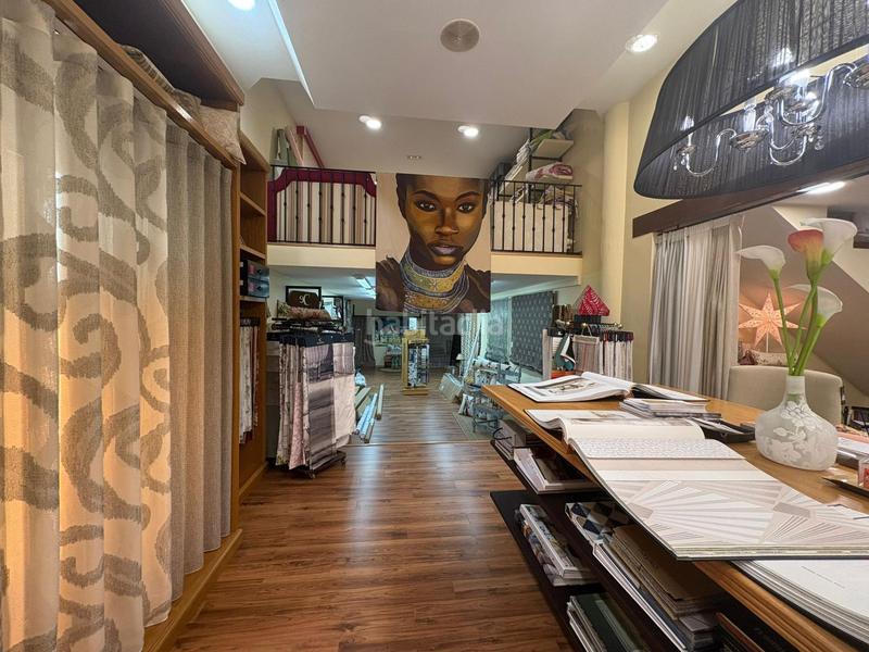 Foto 6629d2fd-fc83-4111-89d6-8e97986f2e46. Local comercial  en una planta con escaparate en Collado Villalba