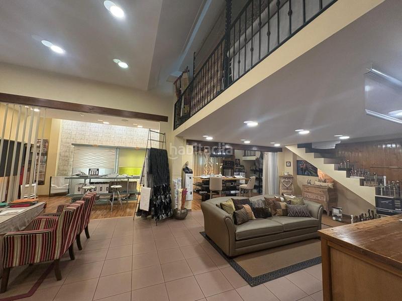 Foto fdb43ad7-e09f-493b-9ff3-fa740ef64038. Local comercial  en una planta con escaparate en Collado Villalba