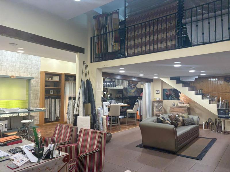 Foto fe06ba3a-1278-41eb-afa3-21fd2c7d0323. Local comercial  en una planta con escaparate en Collado Villalba