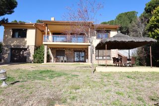 Chalet in Pelayos de la Presa. Espectacular chalet independiente en pelayos de la presa.