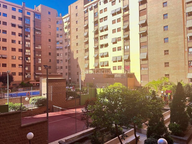 Foto 99b0e09b-dc4c-4e2d-ad2d-a319ef01171f. Pis amb calefacció aparcament piscina a Palomeras Sureste Madrid