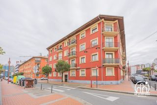 Flat  Bituritxa kalea. Piso grande para entrar a vivir