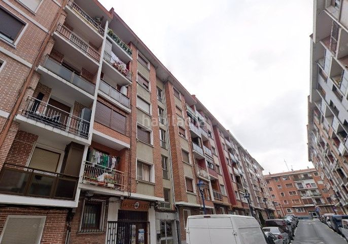 Foto aaecb72e-a796-4d5d-b0f4-b4cac7e4f47d. Pis amb calefacció a Centro Portugalete