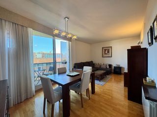Pis  Carrer de cervantes. Piso de 3 habitaciones, piscina, 2 plazas de parking y trastero