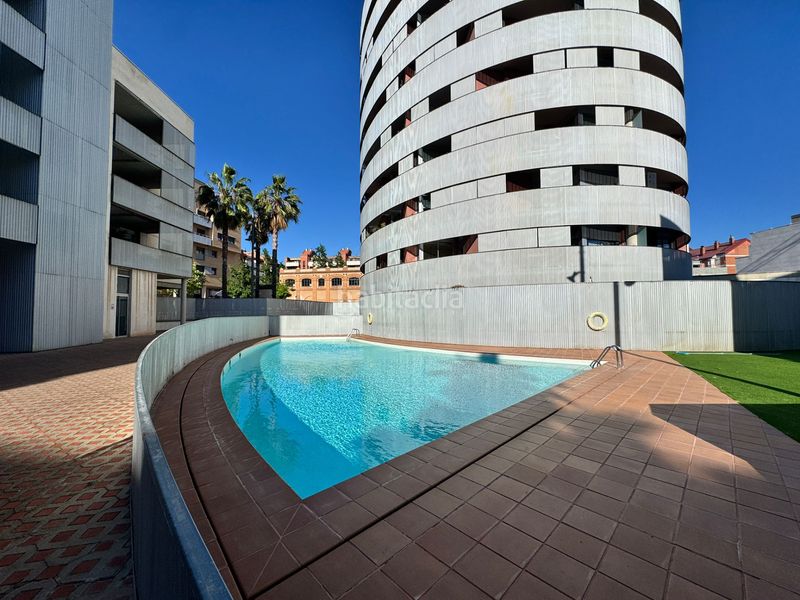 Foto c320bc38-a6bc-4169-ba89-43a9d0af73a0. Pis amb calefacció aparcament piscina a Centre Sabadell