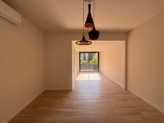 Appartamento  Carrer del pla de l'ametllera. Amplia vivienda tipo casa con terraza en la zona de sant pere –