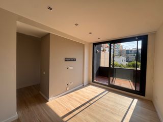 Piso  Carrer del pla de l'ametllera. Amplia vivienda tipo casa con terraza en la zona de sant pere �