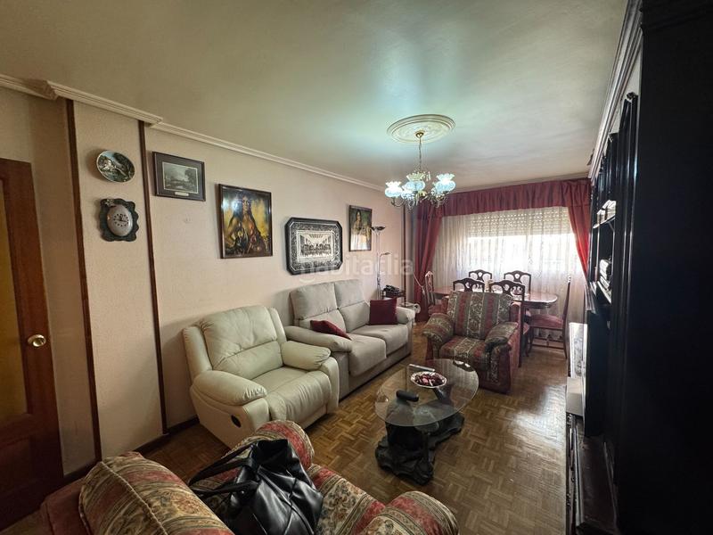 Foto 68d3cf8c-6731-4245-8891-06ed2149d92d. Etagenwohnung mit heizung in Pajarillos Bajos Valladolid