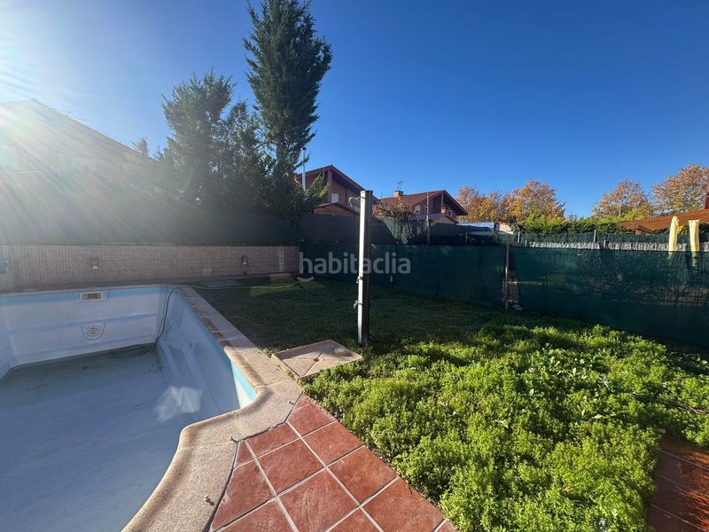 Foto 06d51bf4-f70c-46b4-8f73-d8c731610973. Xalet amb piscina a Renedo de Esgueva