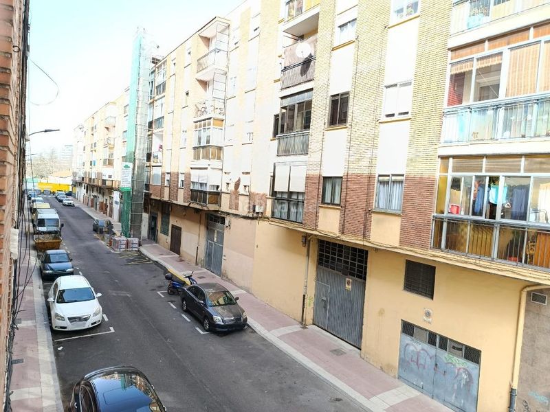 Foto 84d35518-b922-4c31-83b5-86610b7d2cc1. Pis amb calefacció a Delicias Valladolid