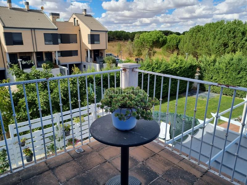 Foto 452c0453-54c8-4356-96b5-a904417e5079. Casa a schiera con riscaldamento parcheggio in Laguna de Duero