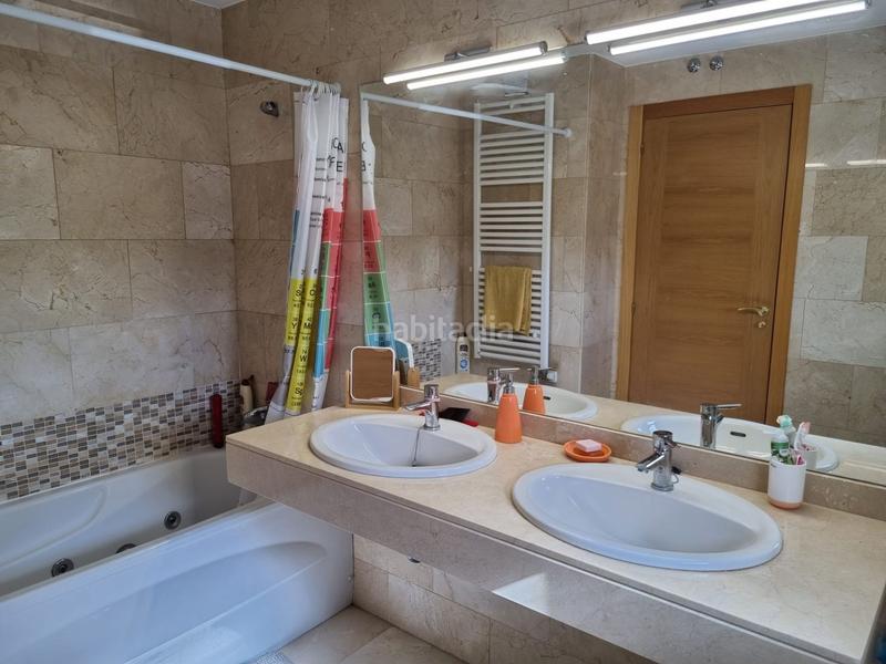 Foto 5f3d4736-7369-4974-87b5-9079719f1cfd. Casa a schiera con riscaldamento parcheggio in Laguna de Duero