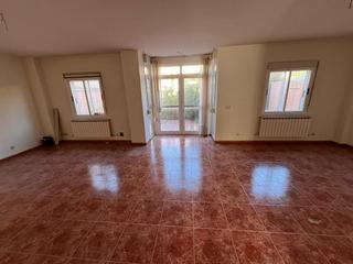 Maison en Campo Grande. Chalet adosado en venta en avenida de coln