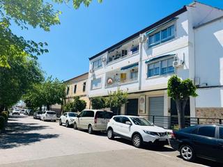 Appartement à Sierra de Fuentes. Venta de piso en sierra de fuentes