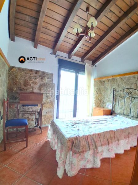 Foto bea38049-191d-4d86-ba52-7dfd98354288. Casa adossada amb calefacció aparcament a Gata
