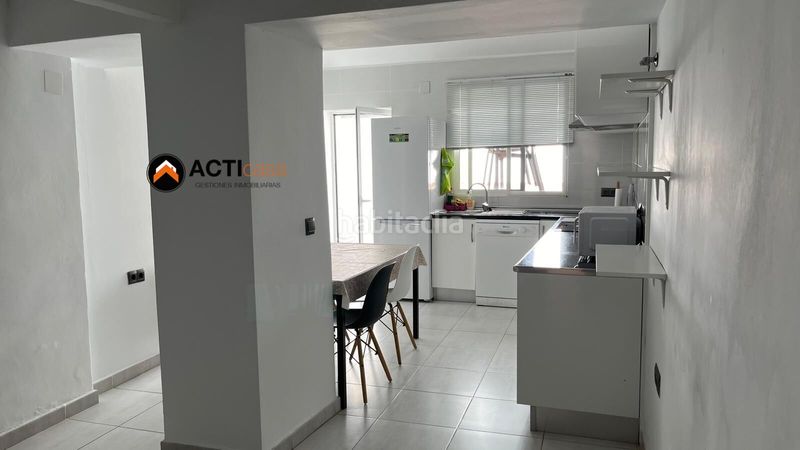 Foto c2956317-0210-4905-9c95-e316292fb3f1. Casa amb calefacció a Casco Antiguo Cáceres