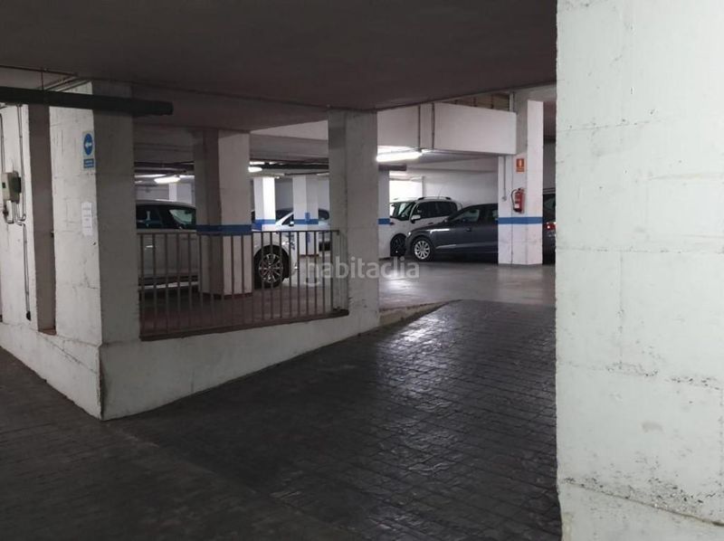 Foto eaea0dff-60f3-4b5d-b525-d9052202edd3. Posto auto in Centro Cáceres
