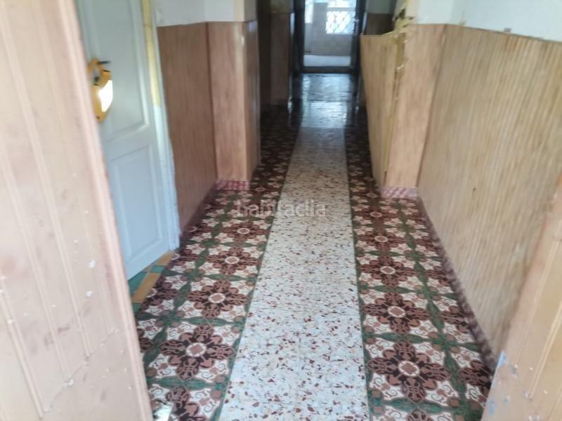 Foto a232850b-30a8-4aff-bf36-25c4a75f8c07. Casa  adosada en venta en Castuera