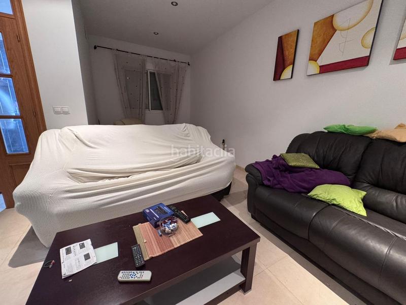 Foto 06cbcc8a-b3d8-456c-acbb-e8fd49603aa6. Casa amb aparcament a Carretera de Sevilla - Los Montitos Badajoz