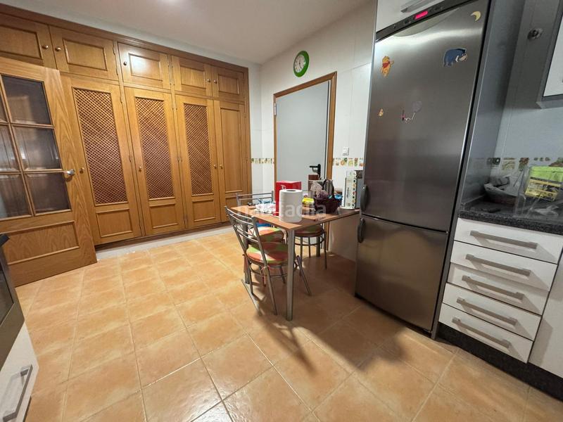 Foto 149b6371-322c-4047-9c6c-00ba0395c468. Casa amb aparcament a Carretera de Sevilla - Los Montitos Badajoz