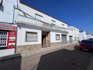 Maison à Carretera de Sevilla - Los Montitos. Casa en venta en villafranco del guadiana