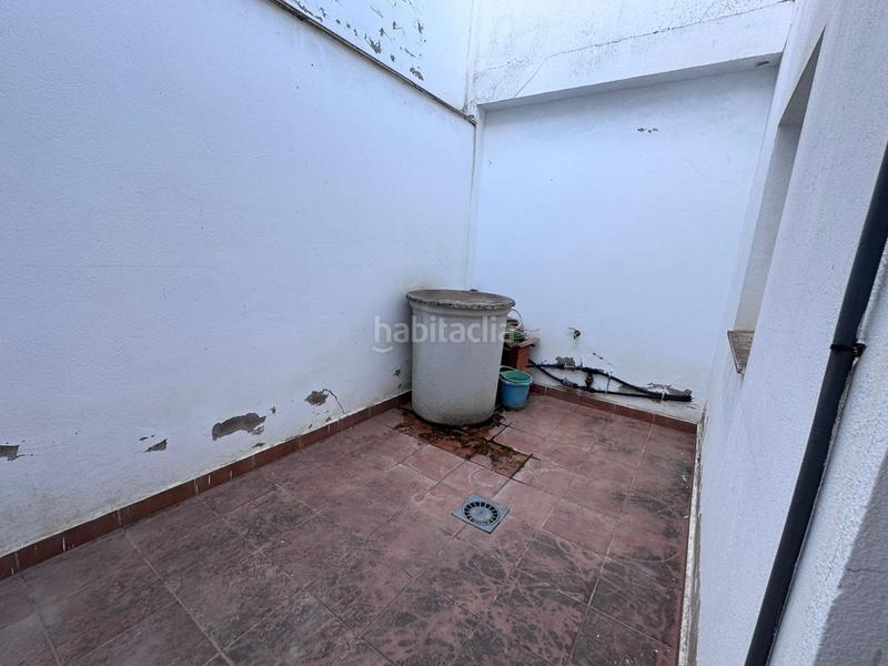 Foto 8f3374dd-8c92-4acd-b9d5-f4a7545f4600. Casa amb aparcament a Carretera de Sevilla - Los Montitos Badajoz