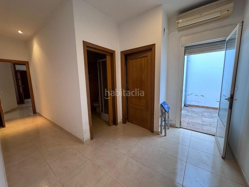 Foto c72de7e9-c79b-4375-8df7-171f4d9738ca. Casa amb aparcament a Carretera de Sevilla - Los Montitos Badajoz