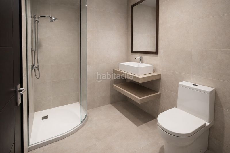 Foto b2325af7-a6b5-4f24-9b43-c5e72212427d. Pis amb piscina a Playa Levante Benidorm