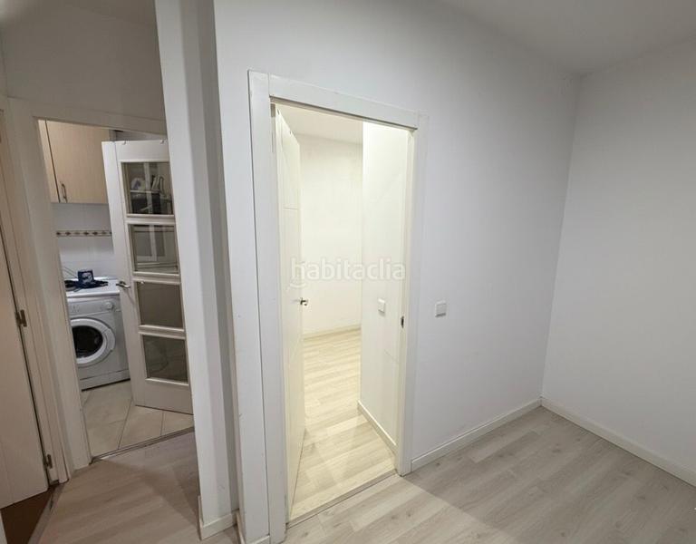 Foto 0f6f2da0-2130-4311-bbed-56fcac04edfb. Piso inversor / alta demanda: reformado + luz (se) + finca renovada en Madrid