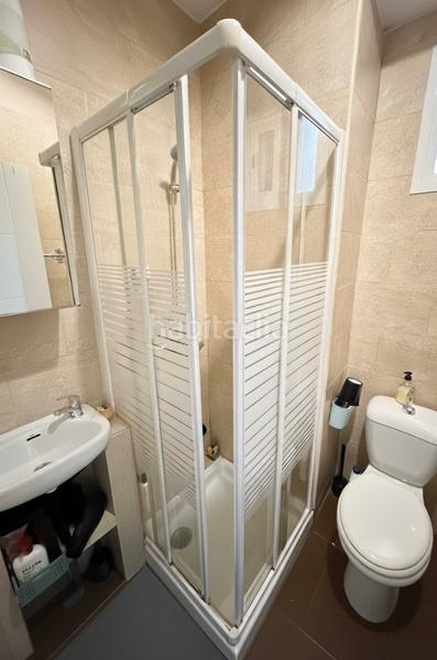 Foto 628b9a5d-ed89-41ce-ad9c-e6c32f96402a. Piso inversor / alta demanda: reformado + luz (se) + finca renovada en Madrid