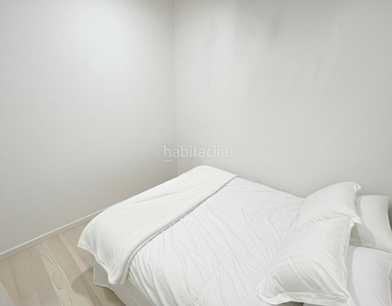 Foto 9a558d7c-7d05-4033-9de4-cad471f39bf7. Piso inversor / alta demanda: reformado + luz (se) + finca renovada en Madrid