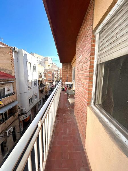 Foto 18ba61d4-ca95-4834-8bec-173f708897ed. Piso  en venta en Carolinas Altas Alicante