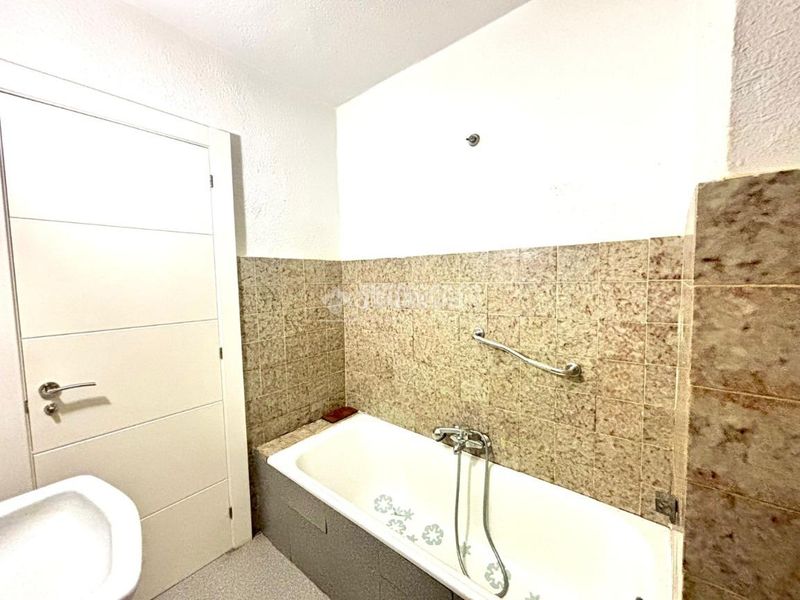 Foto 338a4981-4a88-4225-82b0-f053c75bdd38. Piso  en venta en Muriedas Camargo