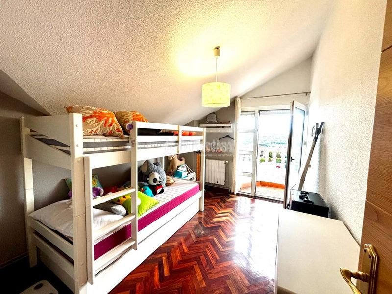 Foto b9dbf3f2-b7de-43e4-8ae5-20b32b6327e8. Casa aparellada a Muriedas Camargo