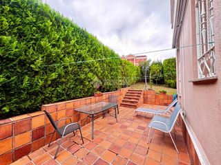 Doppelhaus in Muriedas. Casa en venta en camargo